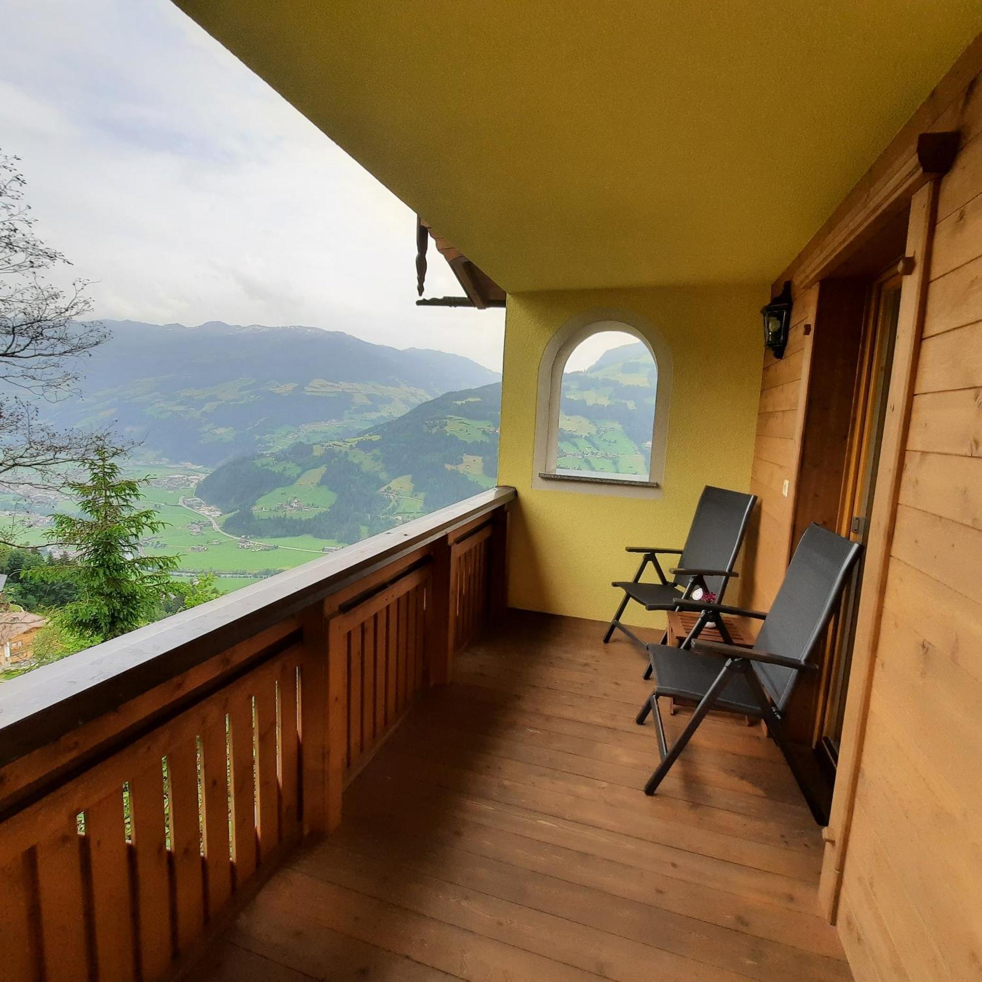 Landhaus Katharina Bis 12 Personen Mit Saunachalet Und Blick Auf Die Bergwelt Des Zillertals 힙파흐 외부 사진